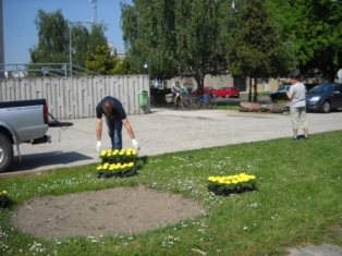 Rendőrs&eacute;g &eacute;p&uuml;let&eacute;n&eacute;l